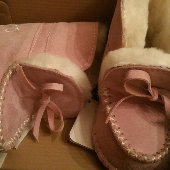 LAMO Baby Sherpa-Lined Bootie. - Picture 6 of 7